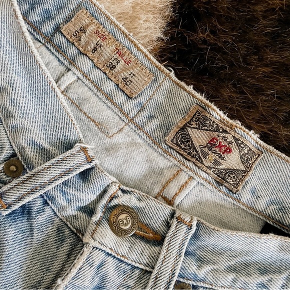 Vintage Express High Waisted Jeans - Picture 2 of 7